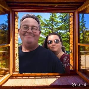 Meet your Posher, Elisha